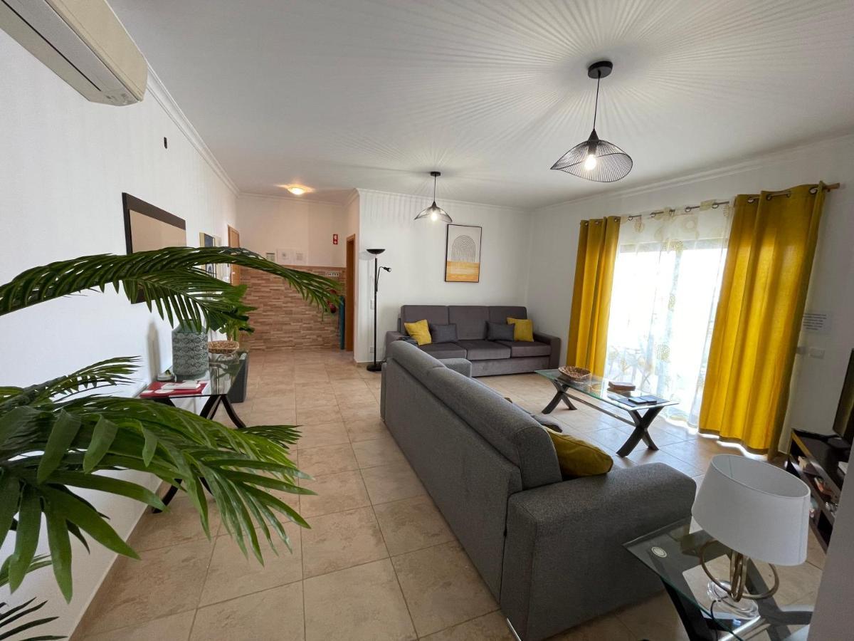 Lucas House 3 - Garden Apartment 라고스 외부 사진