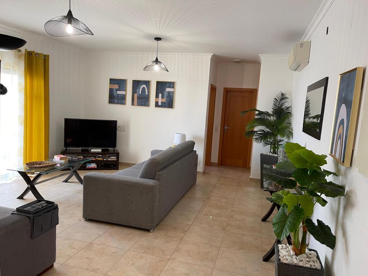 Lucas House 3 - Garden Apartment 라고스 외부 사진