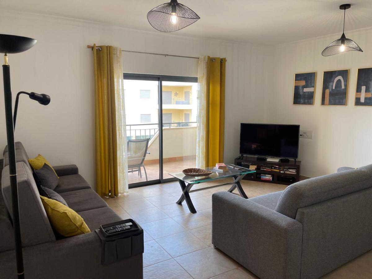 Lucas House 3 - Garden Apartment 라고스 외부 사진